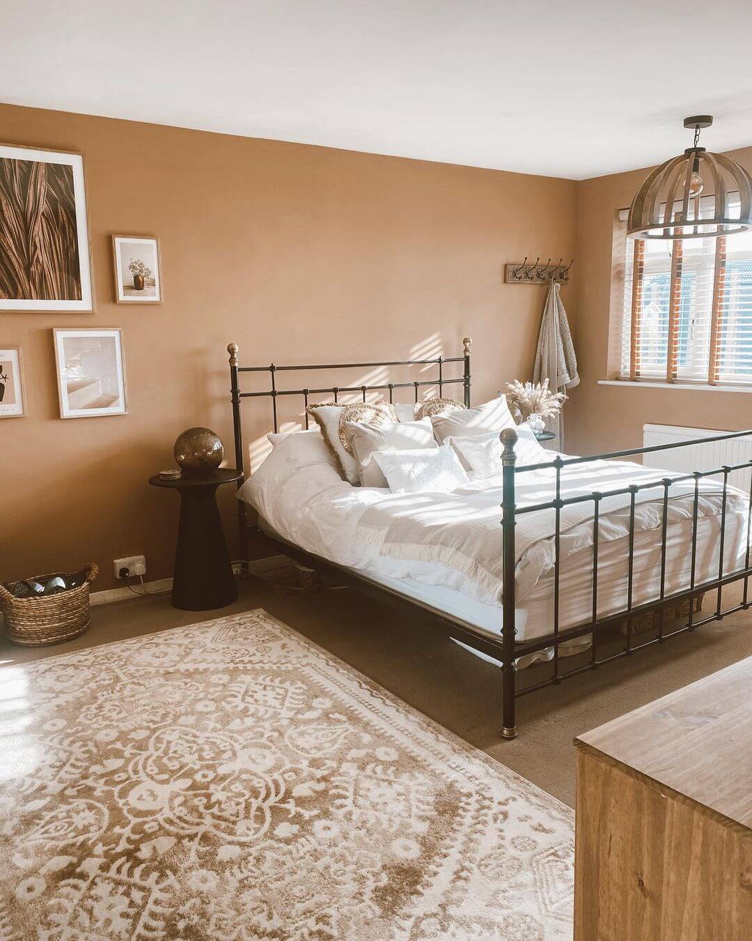 fallback alt text two