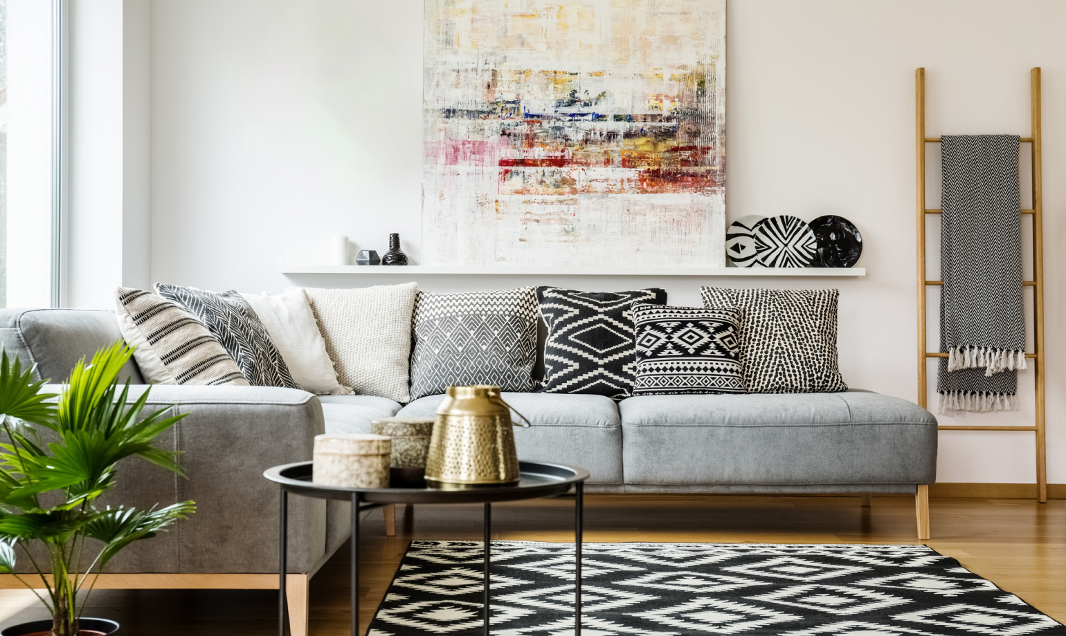 DON’T: Go overboard with mix-match colour & pattern