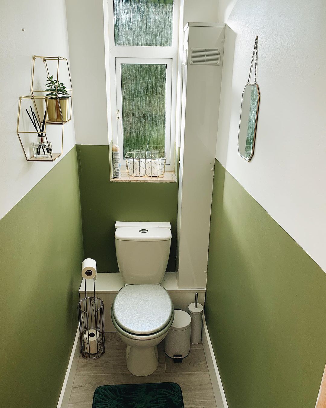 Colour small spaces