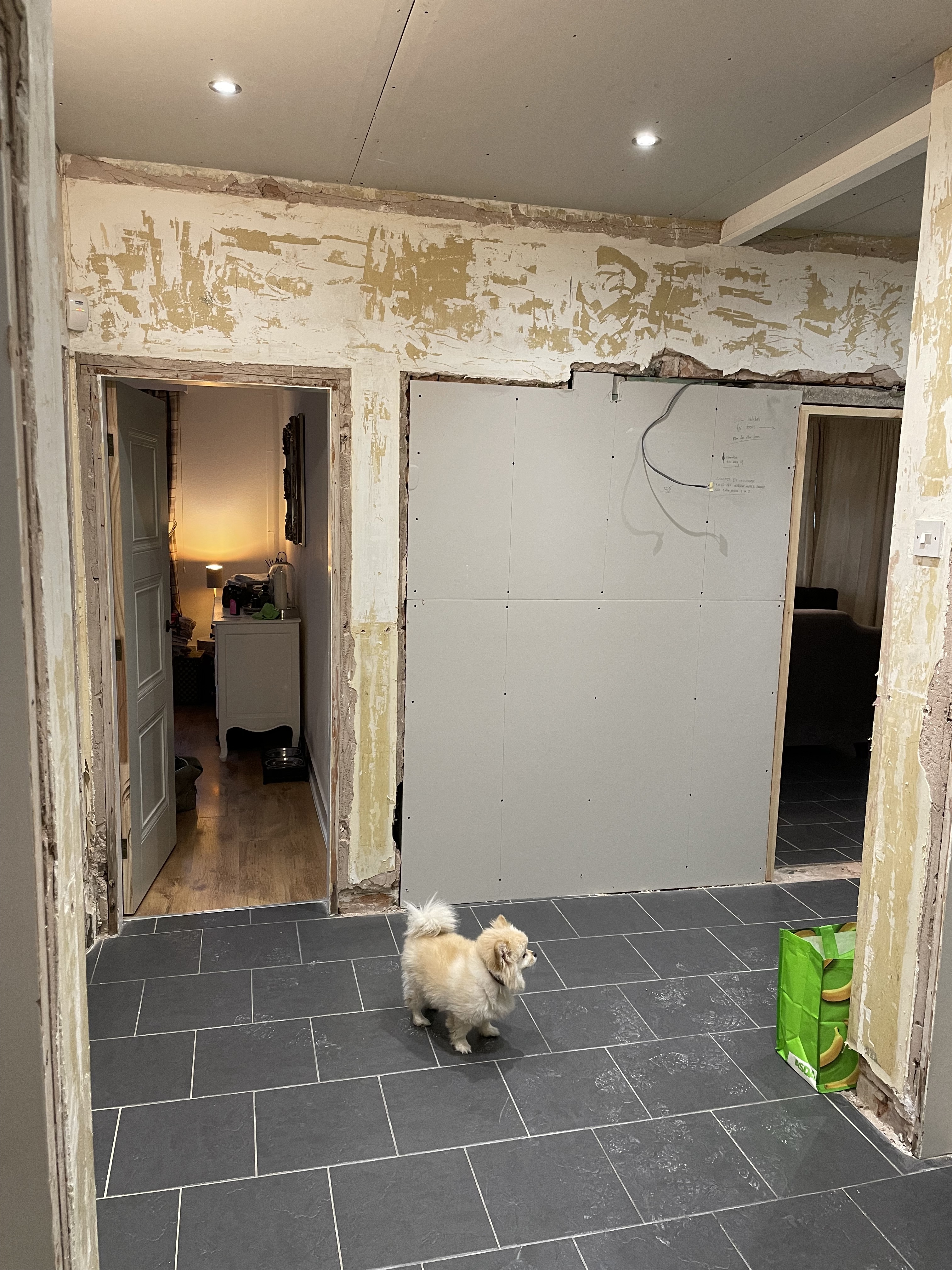 Welcoming entrance (before)