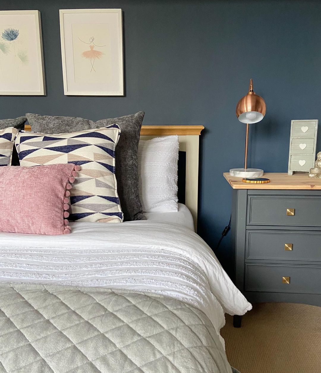 Grey and blue bedrooms 