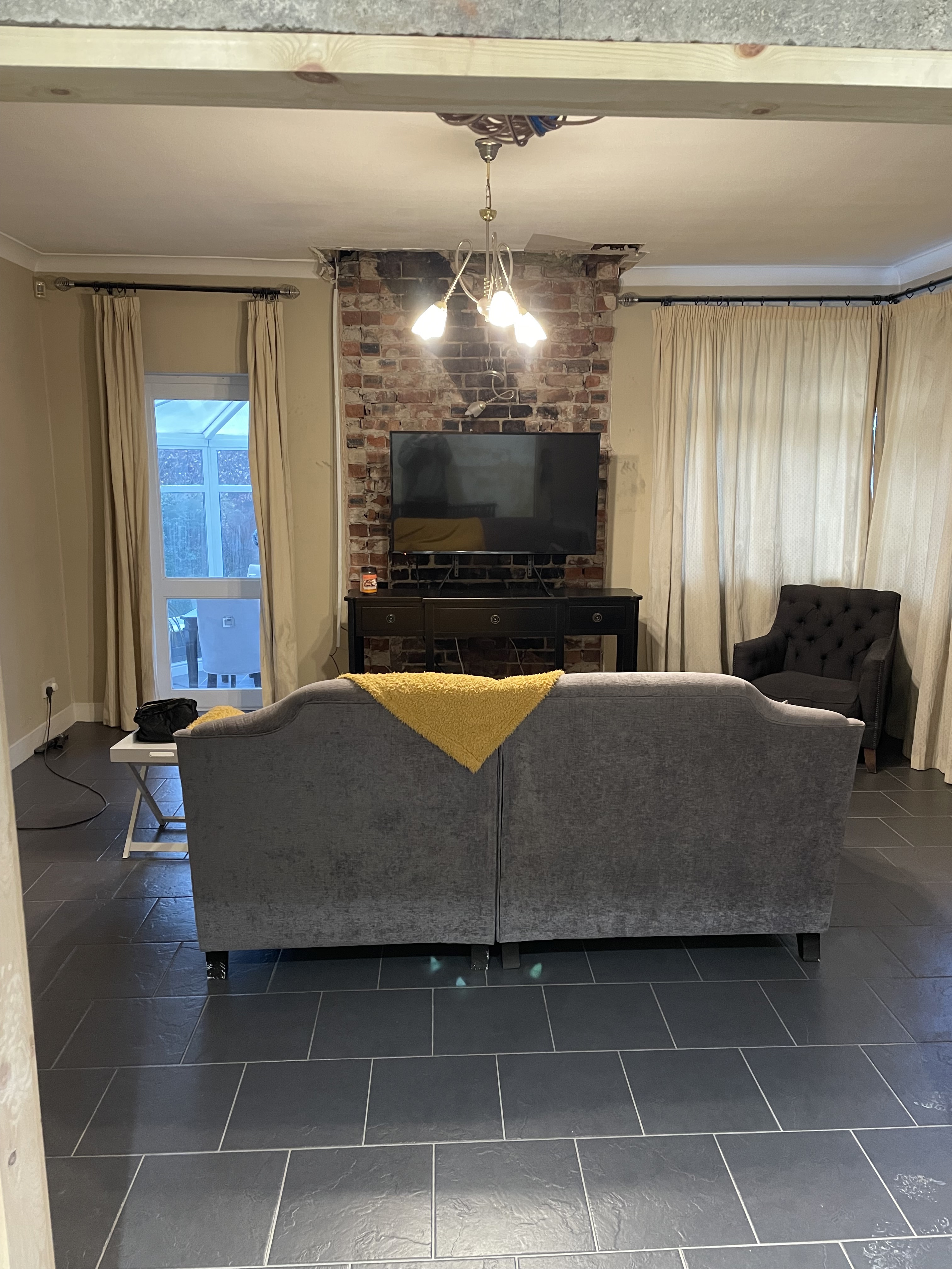 Cosy, elevated living (before)