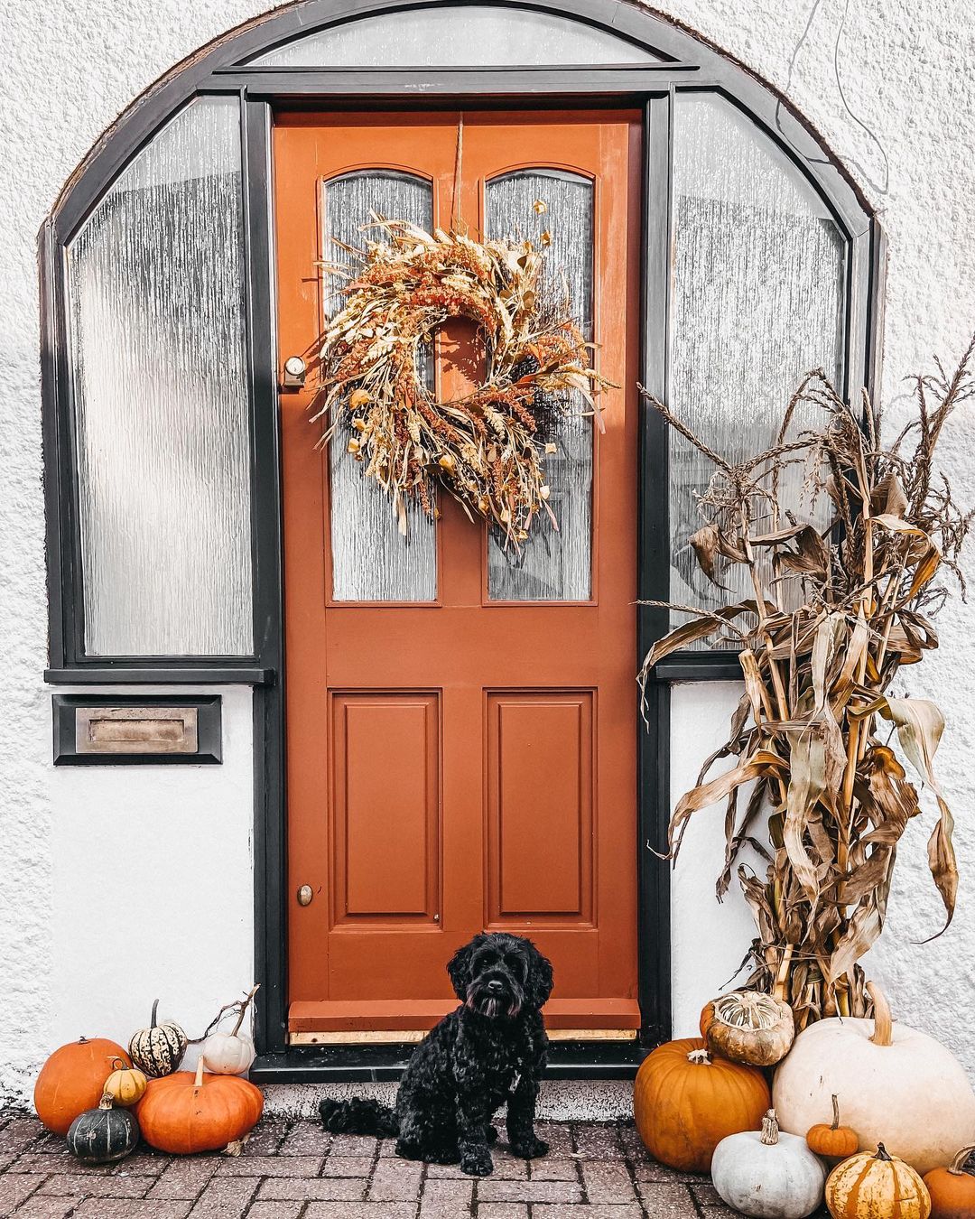 Dress your door for the seasons