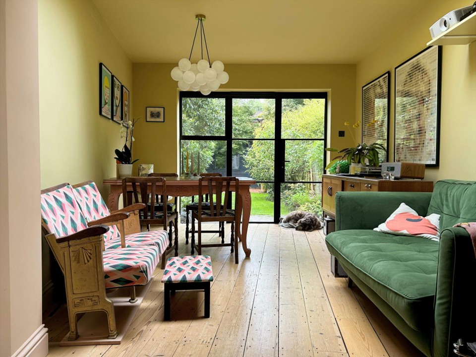 Lounge diner colour drench