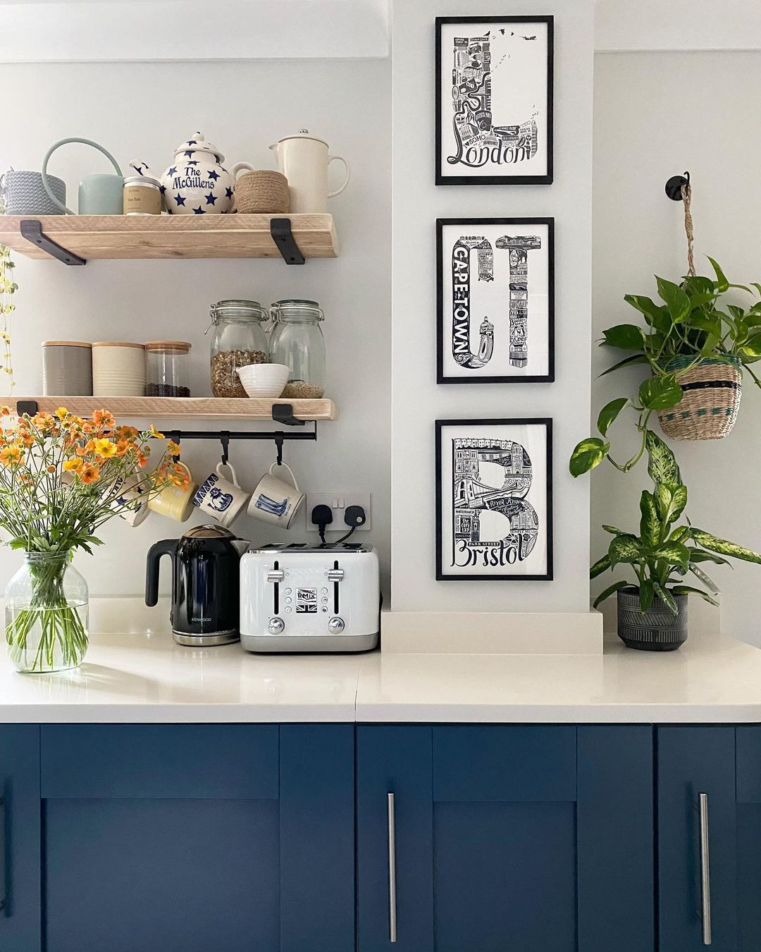 Classic navy & white kitchens