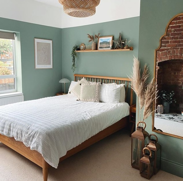 Sage green bedroom ideas | Valspar Paint