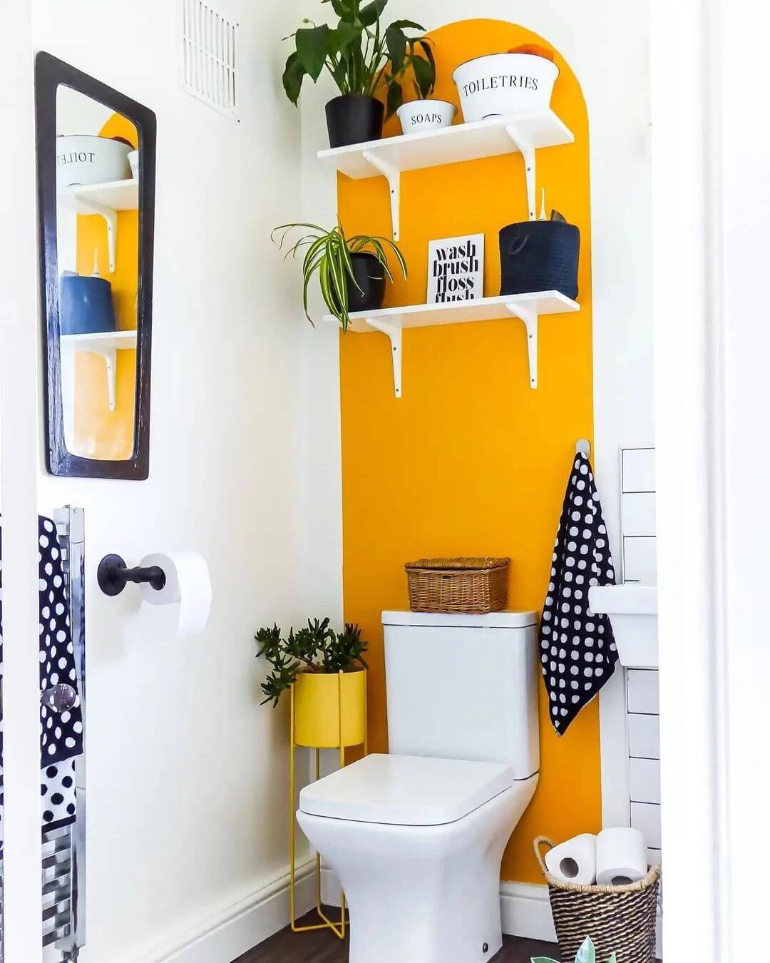 Yellow bathroom paint ideas